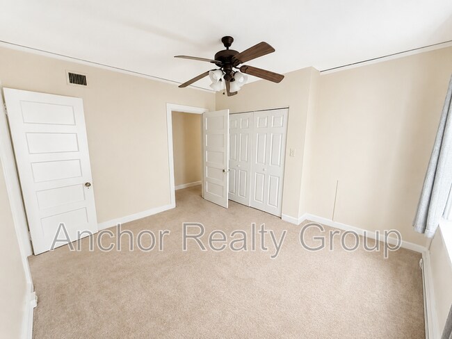Building Photo - 1008 Westover Ave