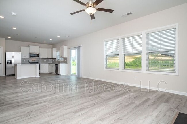 Building Photo - 132 Strongridge Trl