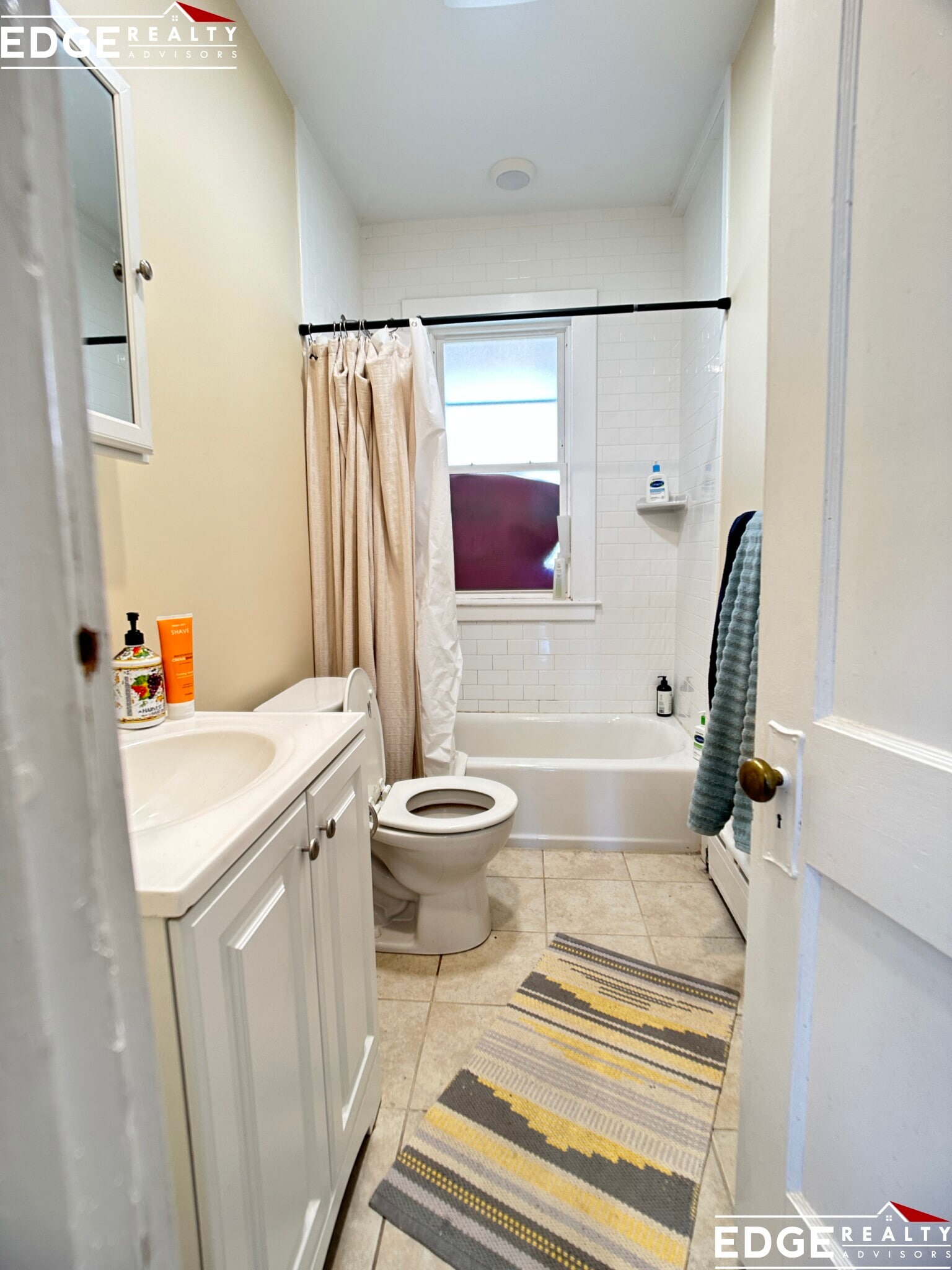 Building Photo - 9 Glenley Ter