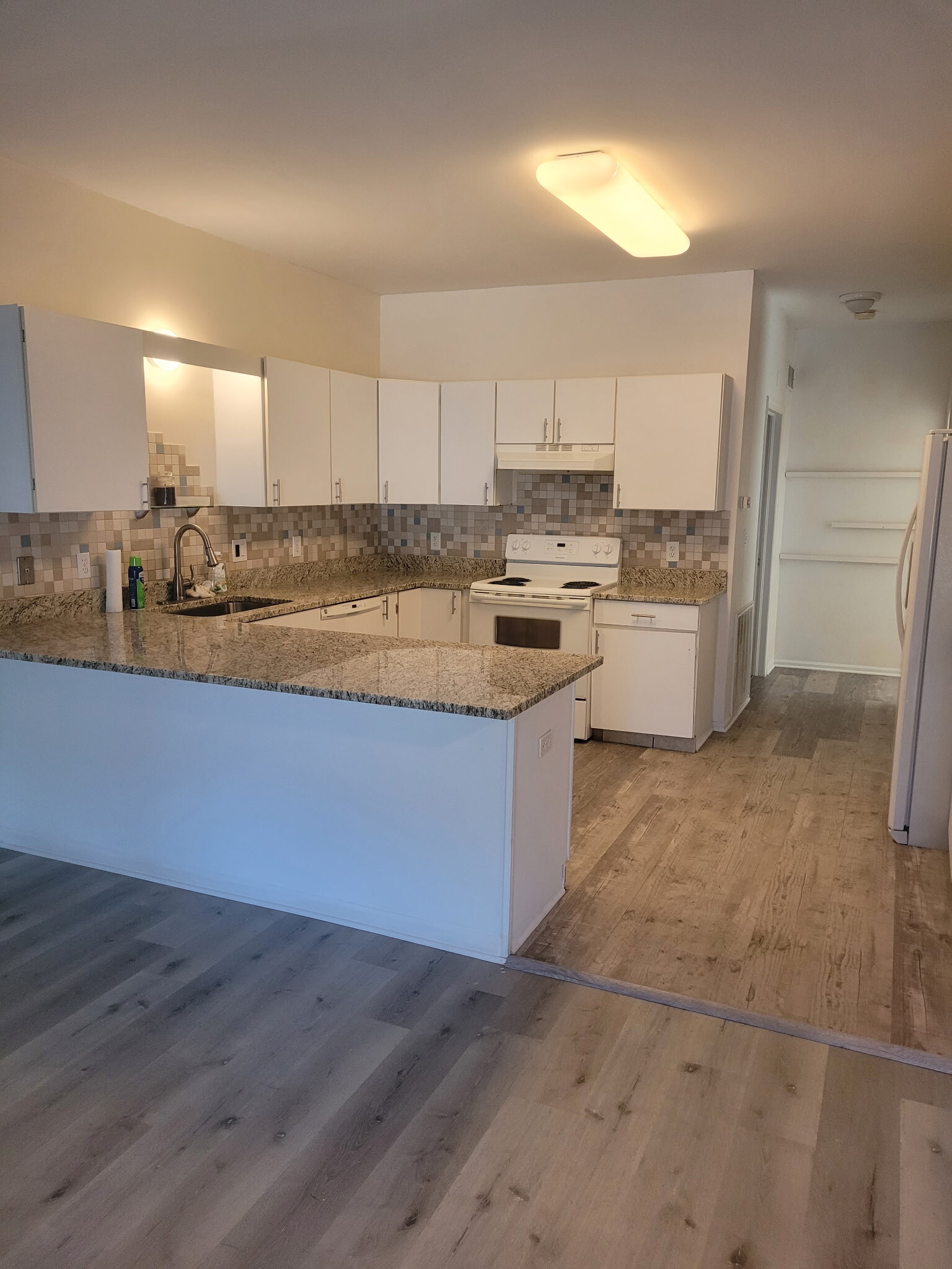 Building Photo - 6505 Saint Andrews Dr