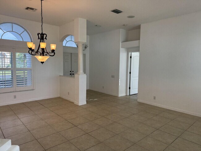 Building Photo - "Spacious 4-Bed, 4-Bath Gem in Wesley Chap...