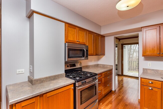 Building Photo - 3084 Parkwild Dr