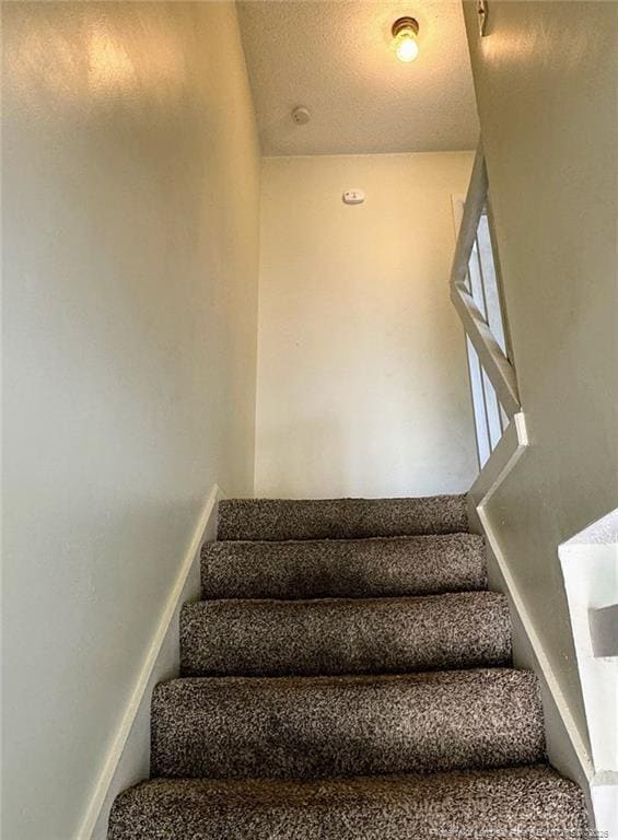 Building Photo - 6633 Abbey Ln