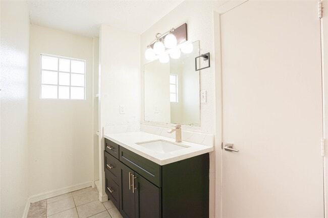 Building Photo - 2643 Indian Trail Dr