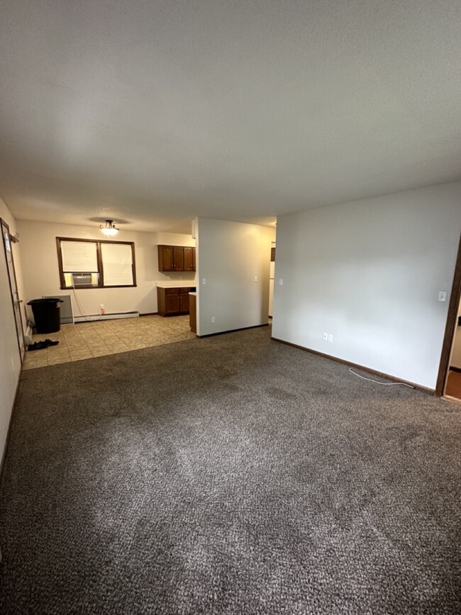 Building Photo - 1514 10th Ave N