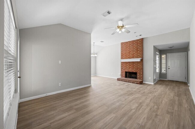 Building Photo - 3215 Rockdale Dr