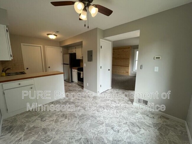 Building Photo - 9276 Indian Blvd S