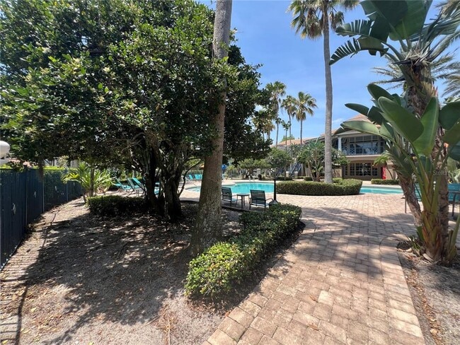 Building Photo - 7320 Westpointe Blvd