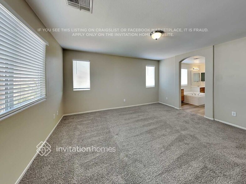 Building Photo - 1637 Rising Pebble Ct