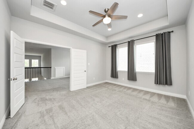 Building Photo - 28045 Woodland Bend Way