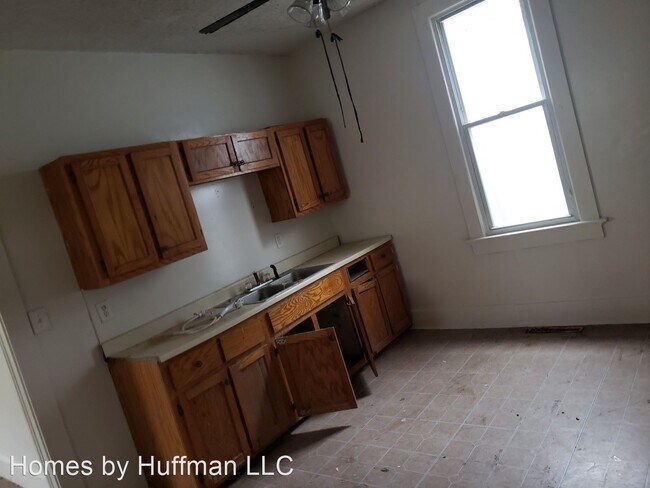 Building Photo - 1333 E Franklin St