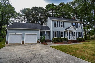 Building Photo - Coming Soon!! 3 Bedroom 2.5 Bathroom : Dogs Okay