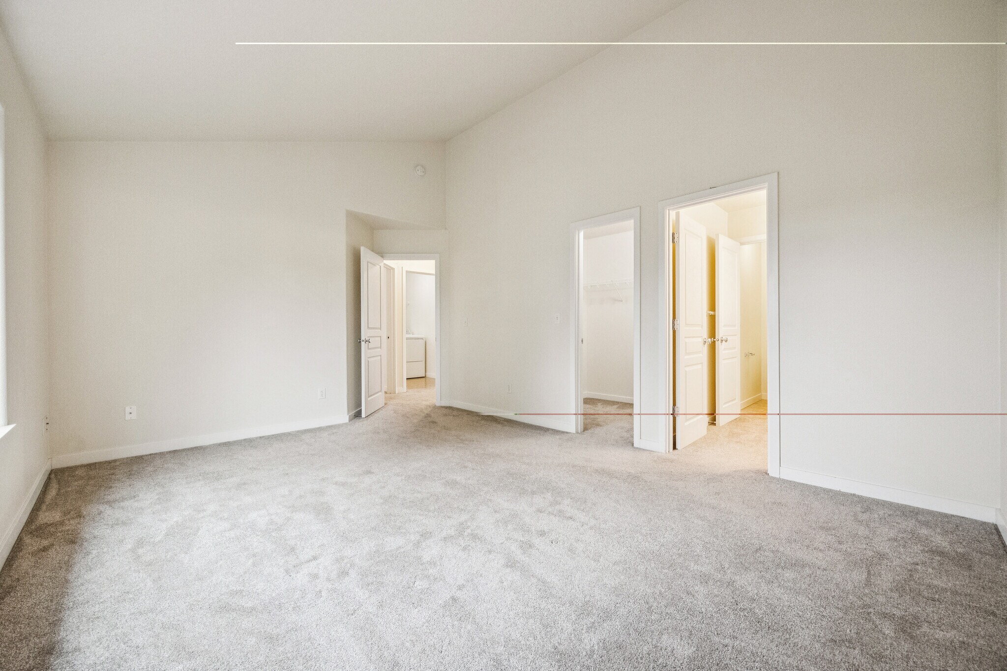 Building Photo - 325 NW 209th Ave