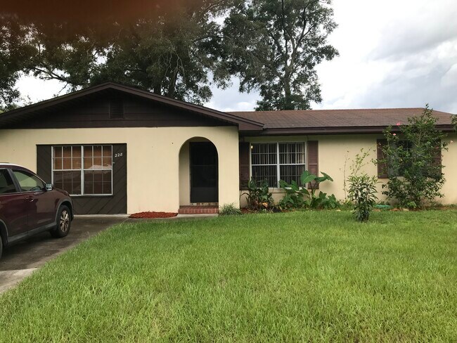 Primary Photo - 228 Hawthorne Rd