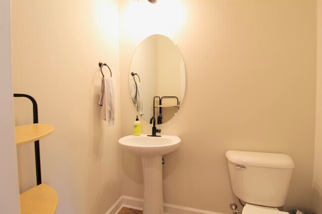 Building Photo - 1412 Palomino Trl