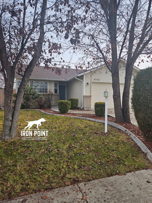 Primary Photo - Candlestick Park Sub-3bed/2bath w/2 car ga...