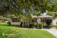 Building Photo - 118 Meadowood Dr
