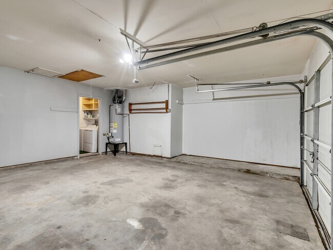 Building Photo - 15443 W Willowwind Cir