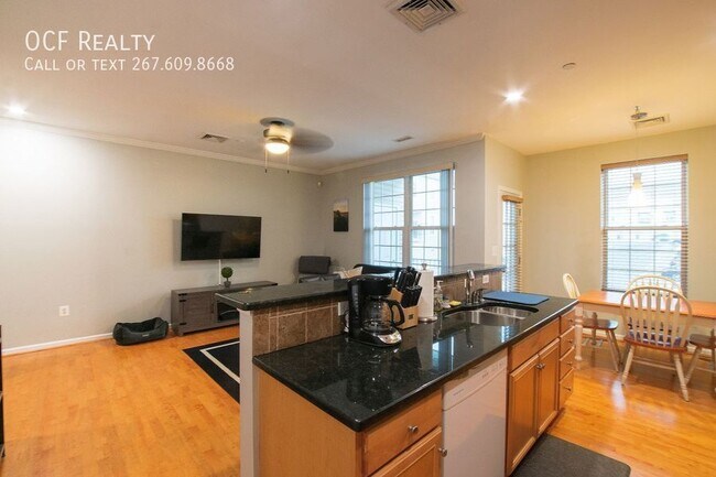 Building Photo - 3147 W Thompson St