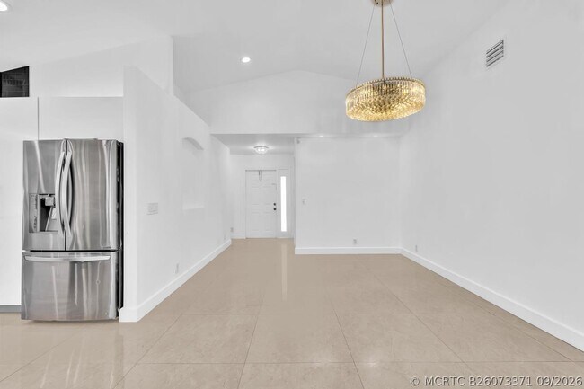 Building Photo - 3307 SW 49th St