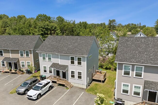 Building Photo - 3 Thomas Dr