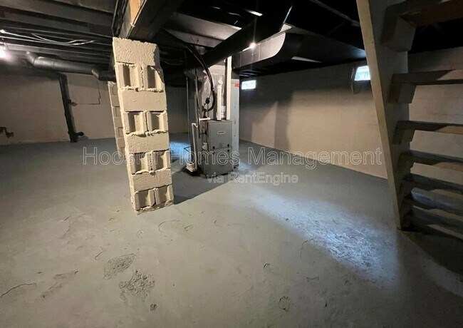 Building Photo - 5128 Primrose Ave