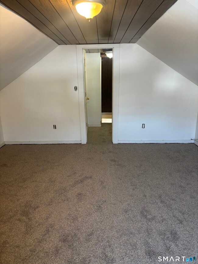 Building Photo - 88 Walnut St