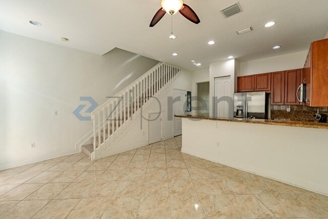 Building Photo - 708 SW 147th Ave