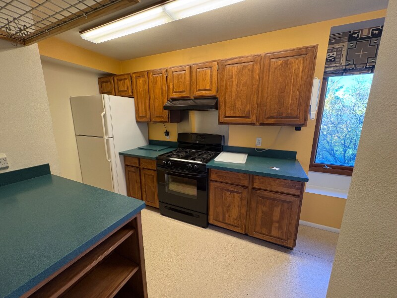 Building Photo - 1214 Clark Ave