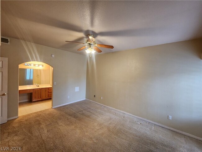 Building Photo - 509 Indian Bluff St