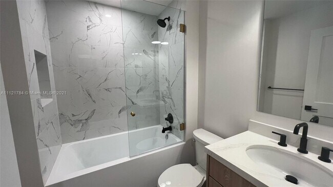 Building Photo - 1460 Campamento Ave