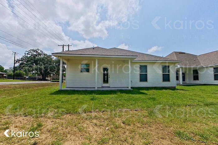 Building Photo - 100 Teddy Ln