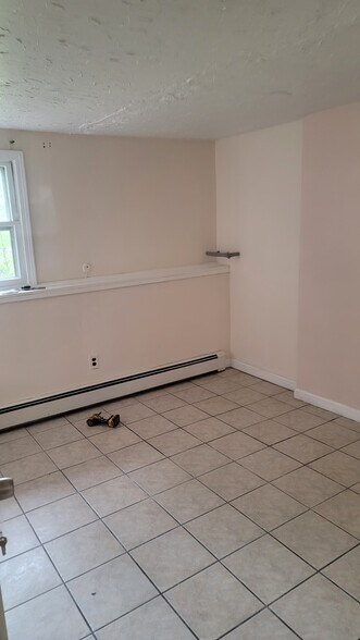 Building Photo - 48 Dudley Ave