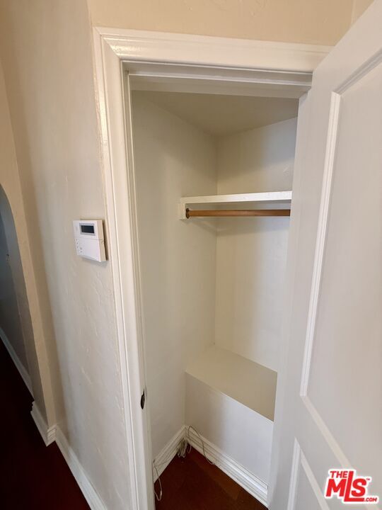 Building Photo - 1227 Ridgeley Dr