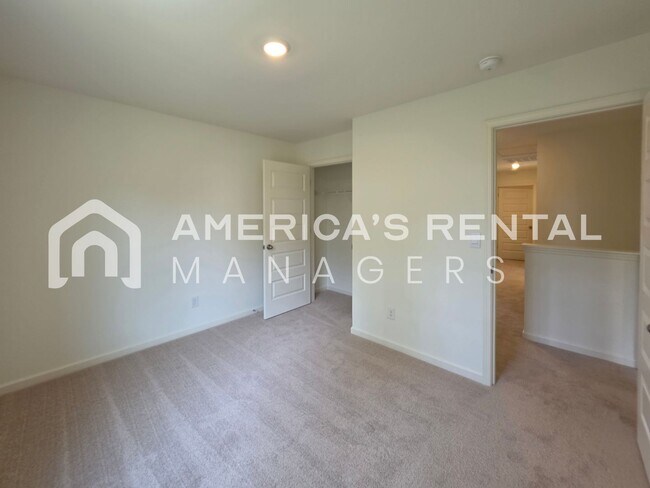 Building Photo - Spacious Home for Rent in Calera, AL!