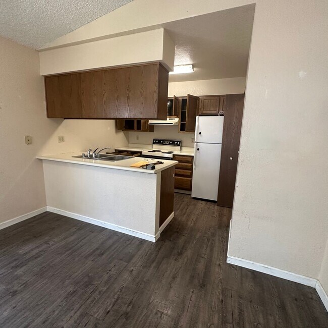 Building Photo - 281 Quail Wy