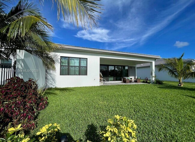 Building Photo - 17267 Windy Pointe Ln