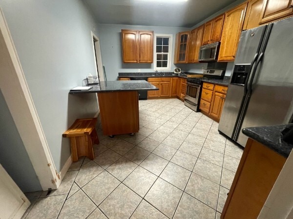 kitchen - 3334 Elmwood Ave