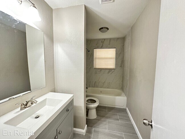 Building Photo - 4 br, 2 bath House - 241 Palomino Dr