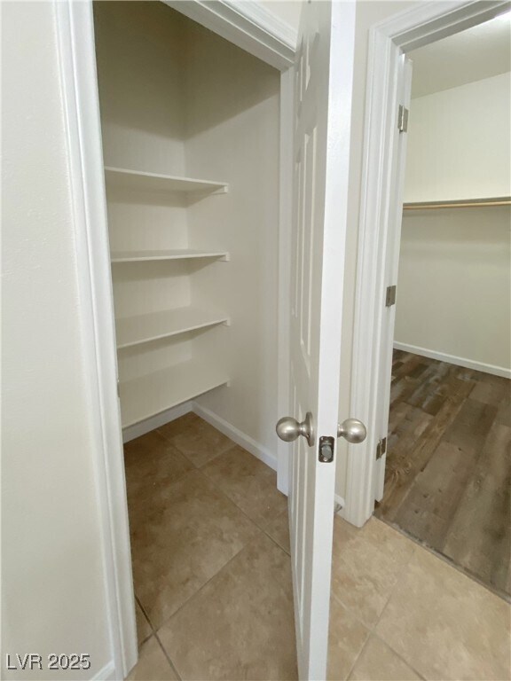 Building Photo - 1000 Aspen Cliff Dr