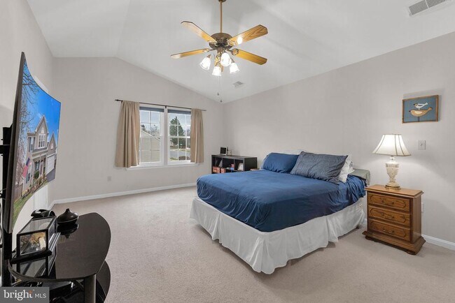 Building Photo - 15728 Beau Ridge Dr