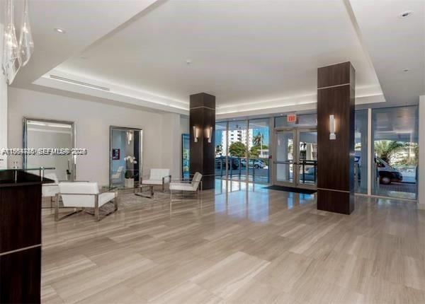 Building Photo - 1228 West Ave