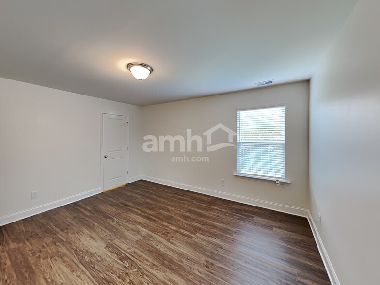 Building Photo - 6219 Bridlewood Ln