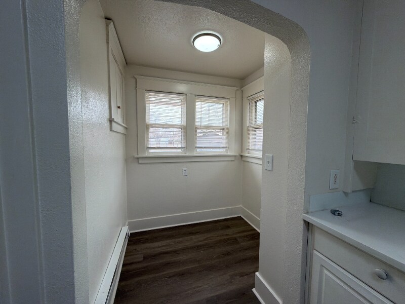 Building Photo - 1123 14th Ave