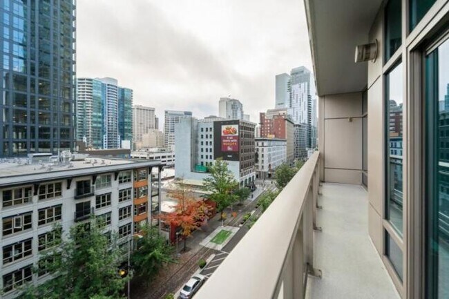 Building Photo - 1 bedroom in Seattle WA 98121