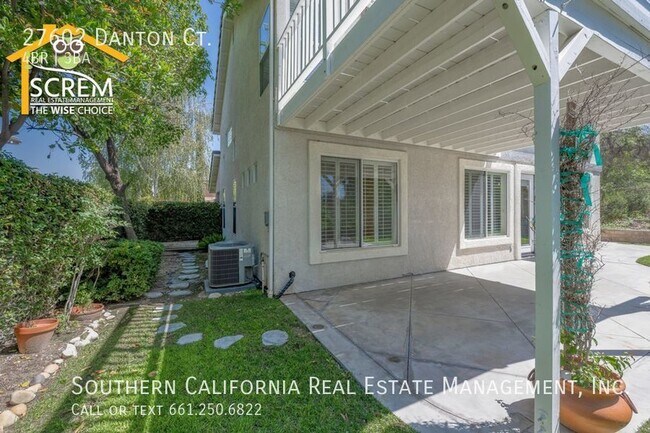 Building Photo - Four Bedroom Home with a View and a Loft i...