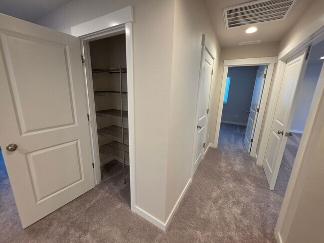 Building Photo - BRAND NEW!! 5-Bedroom Scouters Mountain Home!