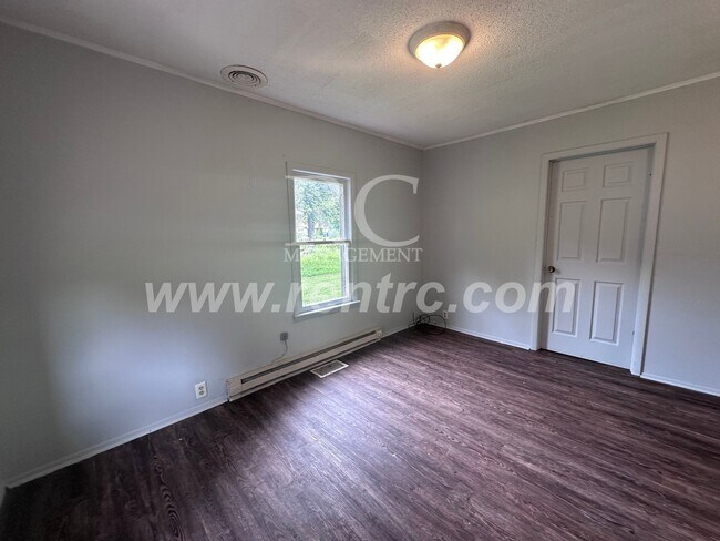 Building Photo - 1205.5 Marion-