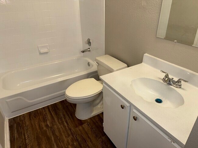 Building Photo - 13019 Woller Creek