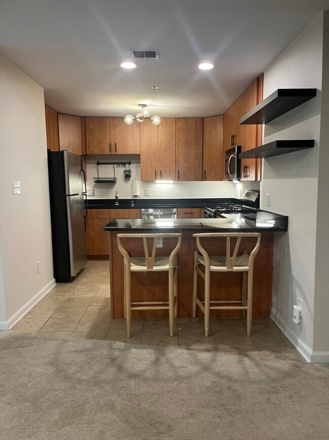 Primary Photo - 1138 Cove Rd
